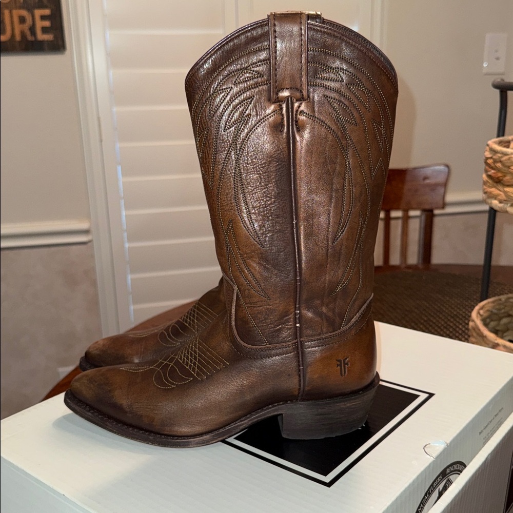 Brown Leather Western Boots - Picture 7 of 10